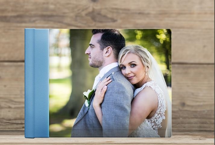 Choosing the Perfect Wedding Photo Album