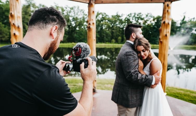 Choosing the Right Photographer for Your Event