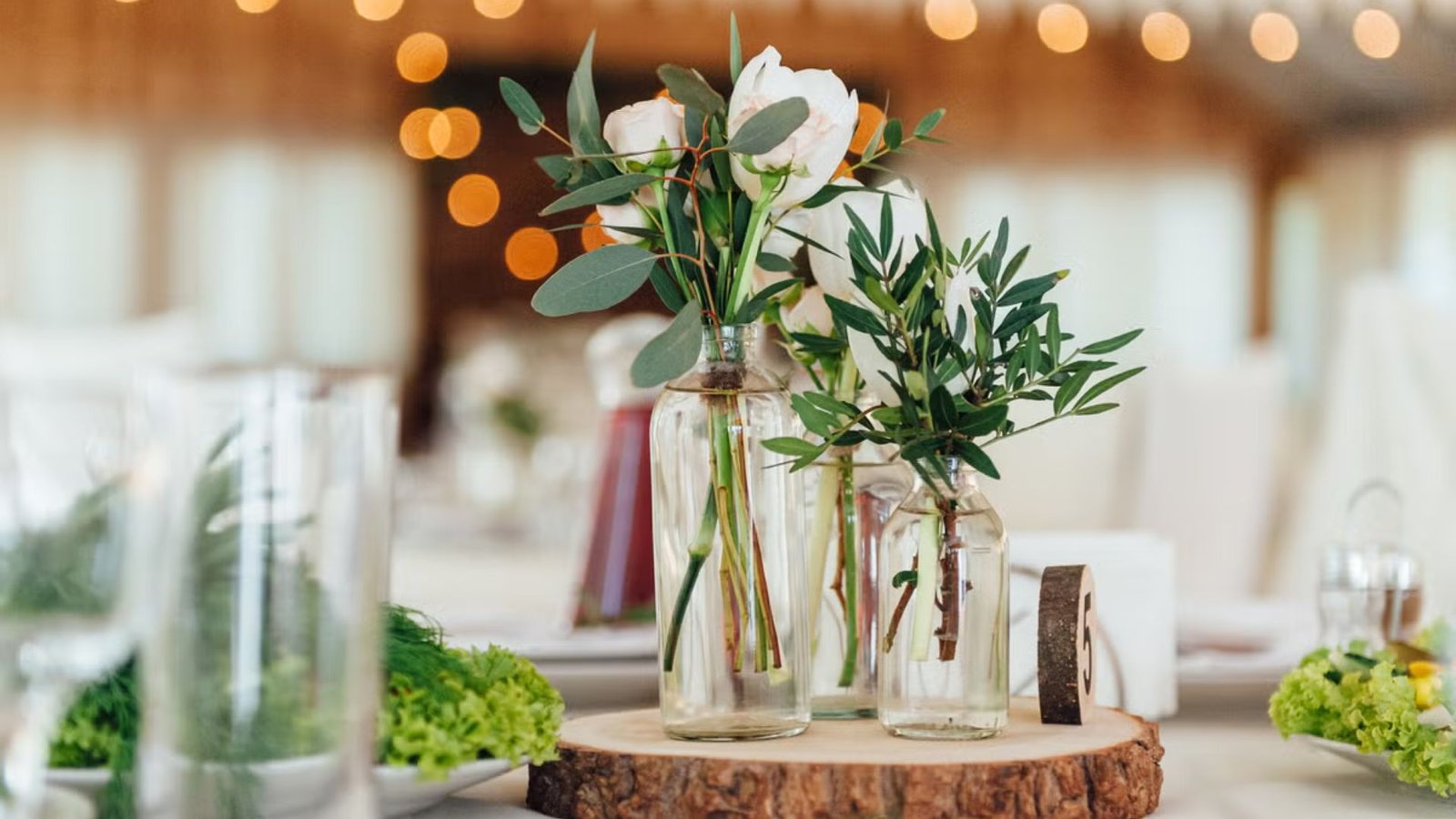 How to Personalize Your Wedding Venue Decor