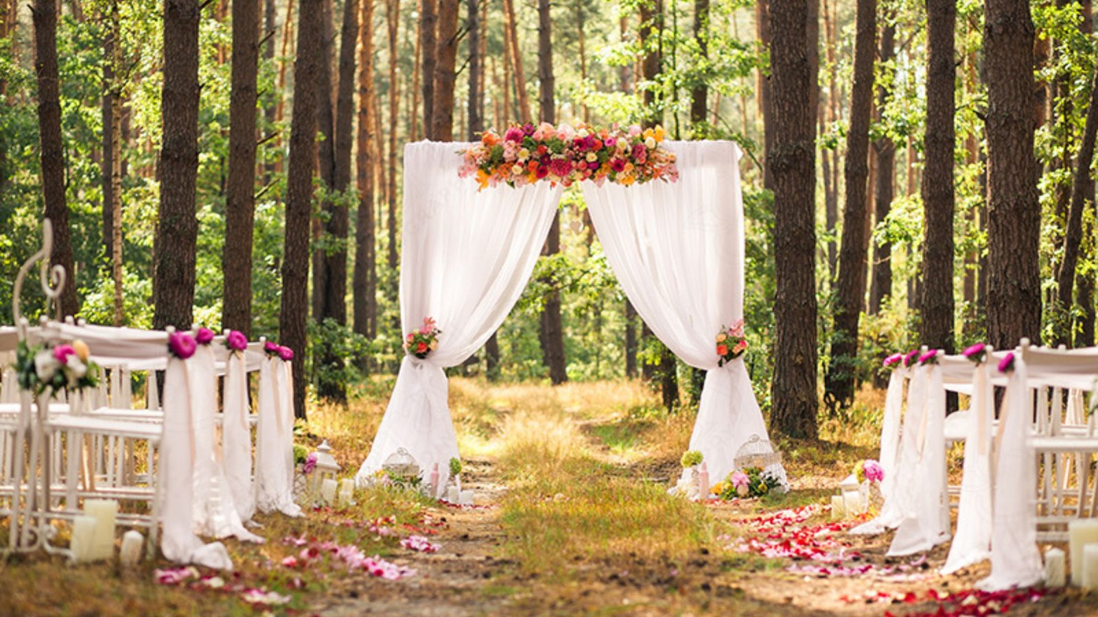 The Pros and Cons of Different Wedding Venue Types